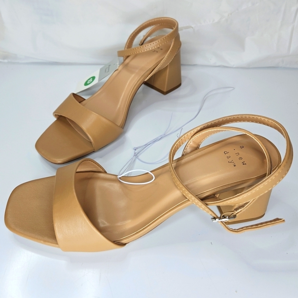 Luxurious Shannon Heels Memory Foam Tan First Class Lady Heels - A New Day Sizes